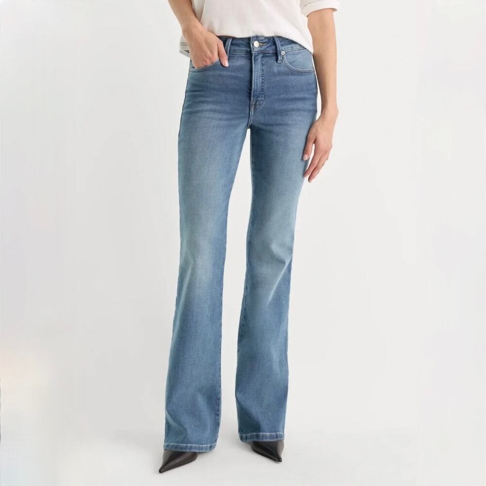 NWT Good American Good Classic Slim Bootcut Jeans - Blue Stretch Denim - 4/27